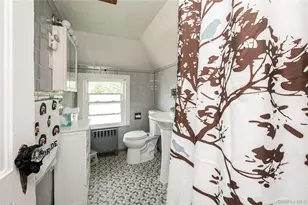 93 Edgewood Ave, Yonkers, NY 10704 - Photo 13