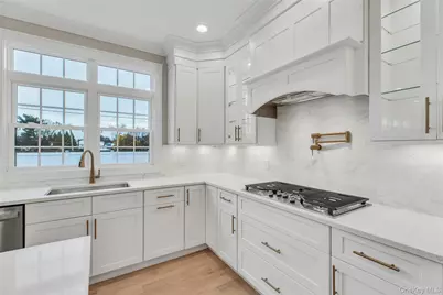 7 Sheridan Street, Old Bethpage, NY 11804 - Photo 15