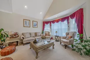 18 Cayla Ln, Port Jefferson Station, NY 11776 - Photo 5