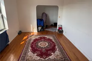 128-11 Newport, Rockaway Park, NY 11694 - Photo 5