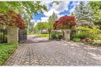 11 Black Rock Road, Muttontown, NY 11545 - Photo 3