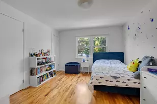 94 Fairview Ave, Great Neck, NY 11023 - Photo 23