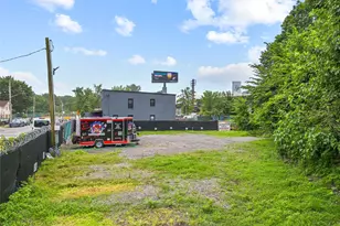 2211 De Reimer Ave, Bronx, NY 10475 - Photo 1