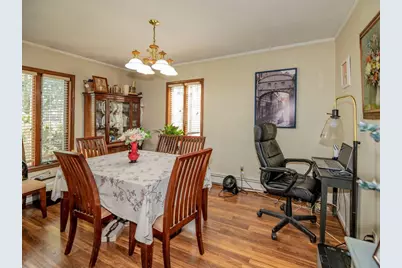 306 Clay Avenue, West Islip, NY 11795 - Photo 19