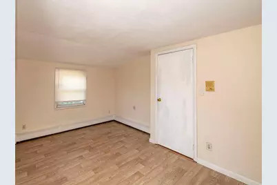 306 Clay Avenue, West Islip, NY 11795 - Photo 29