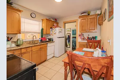 306 Clay Avenue, West Islip, NY 11795 - Photo 13