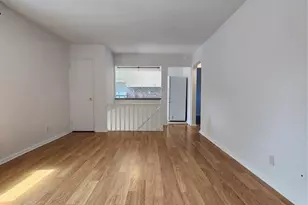 75-05 217th St, Oakland Gardens, NY 11364 - Photo 5