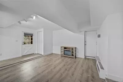 1440 Boston Post #8K, Larchmont, NY 10543 - Photo 11