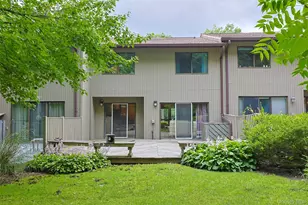 41 Carriage Ct, Jericho, NY 11753 - Photo 27