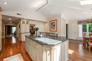 14 Durham Dr, Dix Hills, NY 11746 - Photo 15