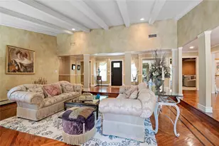 14 Durham Dr, Dix Hills, NY 11746 - Photo 5