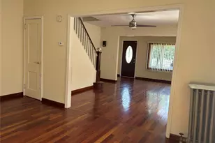 104-18 216th St, Queens Village, NY 11429 - Photo 11