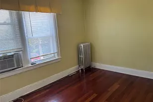 104-18 216th St, Queens Village, NY 11429 - Photo 35