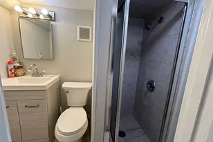 104-18 216th St, Queens Village, NY 11429 - Photo 21