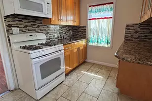 104-18 216th St, Queens Village, NY 11429 - Photo 19