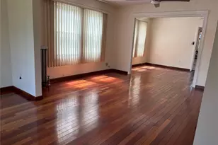 104-18 216th St, Queens Village, NY 11429 - Photo 9