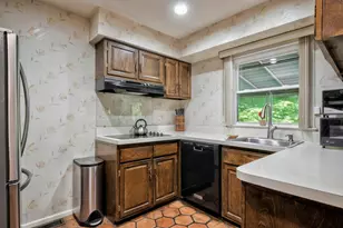 19 Pettit Dr, Dix Hills, NY 11746 - Photo 19