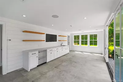 161 South Road, Westhampton, NY 11977 - Photo 29