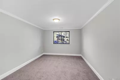 35 Newbrook #35, Bay Shore, NY 11706 - Photo 13