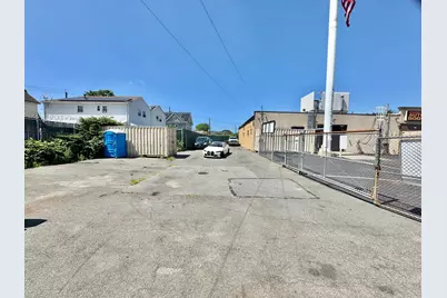 146-10 +16+20 Guy R Brewer Boulevard, Jamaica, NY 11434 - Photo 23