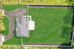 14 Quintree Ln, Melville, NY 11747 - Photo 3