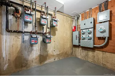 16003 Sanford Avenue, Flushing, NY 11358 - Photo 13