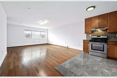 16003 Sanford Avenue, Flushing, NY 11358 - Photo 5