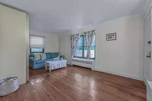 13 W Mill Dr, Great Neck, NY 11021 - Photo 5