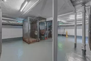 13 W Mill Dr, Great Neck, NY 11021 - Photo 11