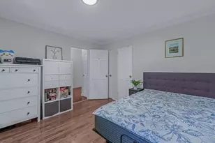 13 W Mill Dr, Great Neck, NY 11021 - Photo 9