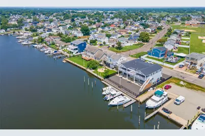 390 E Shore Road, Lindenhurst, NY 11757 - Photo 1