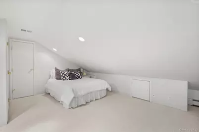 75 Young Avenue, Pelham, NY 10803 - Photo 23