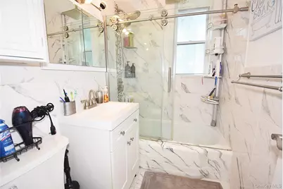 18-70 211th Street #5K, Bayside, NY 11360 - Photo 9