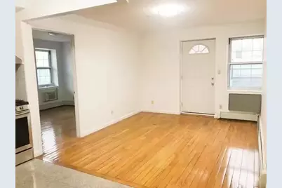 35-06 Leavitt St #3J Leavitt St, Flushing, NY 11354 - Photo 3