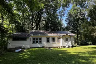 2 Briar Ln, Crompond, NY 10517 - Photo 5