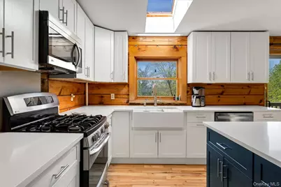 354 Sunset Hill Road E, Fishkill, NY 12524 - Photo 9