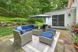 12 Brandon Dr, Mount Kisco, NY 10549 - Photo 37