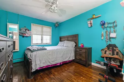 70 Fairfax Drive, Coram, NY 11727 - Photo 19