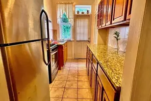 104-11 89th Ave, Richmond Hill, NY 11418 - Photo 9