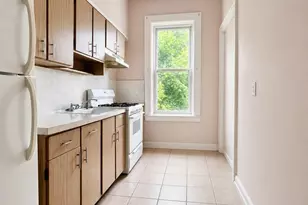 104-11 89th Ave, Richmond Hill, NY 11418 - Photo 5