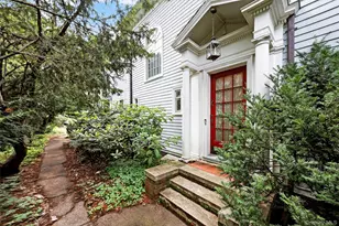 13 Garfield Pl, Poughkeepsie, NY 12601 - Photo 3