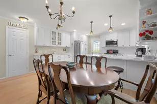 54 Bankside Dr, Centerport, NY 11721 - Photo 13