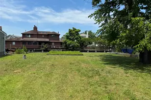 23 Bay St, Bellmore, NY 11710 - Photo 33