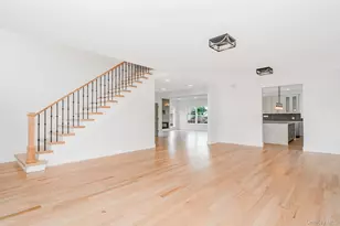 23 Bay St, Bellmore, NY 11710 - Photo 17