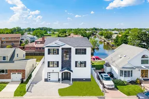 23 Bay St, Bellmore, NY 11710 - Photo 35