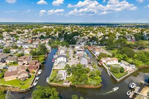 23 Bay St, Bellmore, NY 11710 - Photo 47