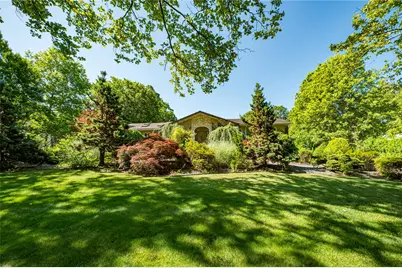 22 Penn Drive, Dix Hills, NY 11746 - Photo 27