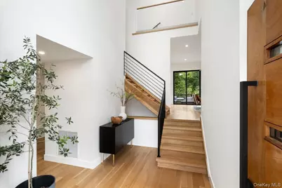 1040 Nautilus Lane, Mamaroneck, NY 10543 - Photo 5