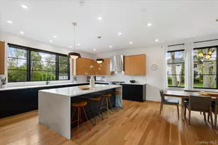 1040 Nautilus Ln, Mamaroneck, NY 10543 - Photo 9