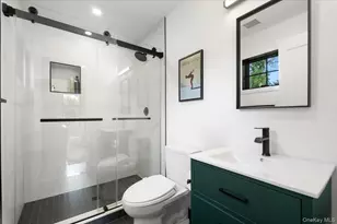 1040 Nautilus Ln, Mamaroneck, NY 10543 - Photo 33